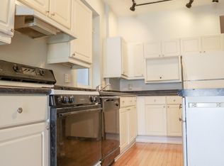 3727 N Bosworth Ave #2, Chicago, IL 60613