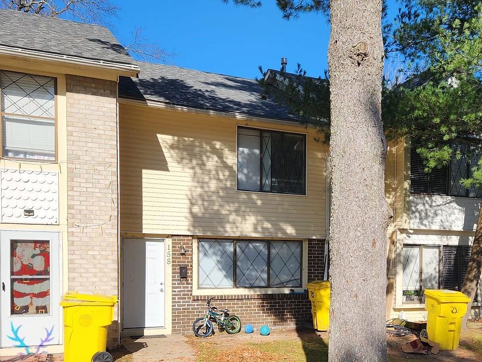 1st image of 158 Coventry Drive