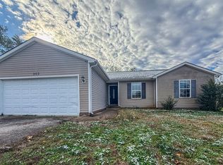 203 Wilmington Ct, Bowling Green, KY 42101