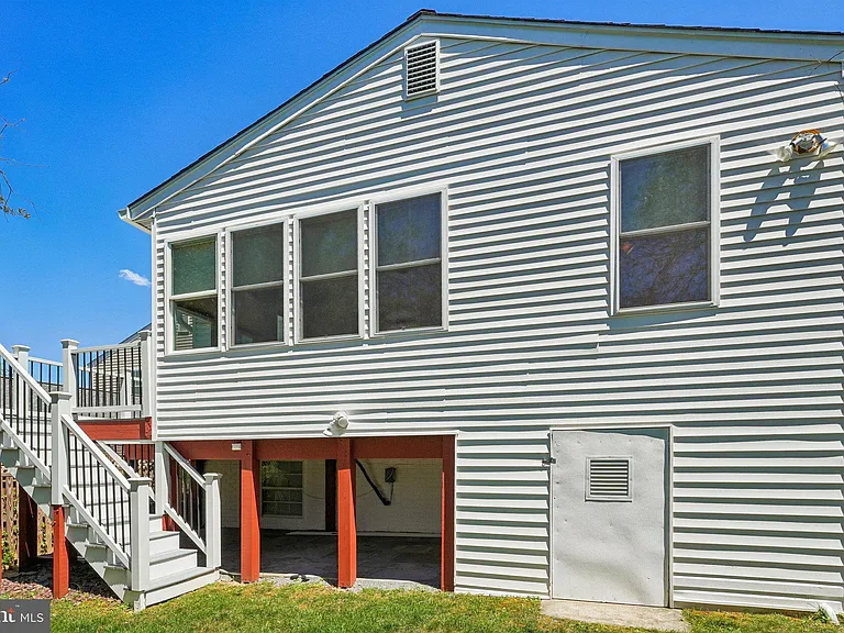 2313 Westport Ln — Photo 22