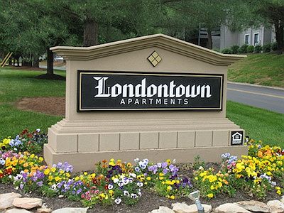 1st image of 6400 Lonas Dr APT 263