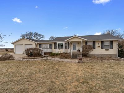 121 Turkey Rd, Fruitland, IA, 52749