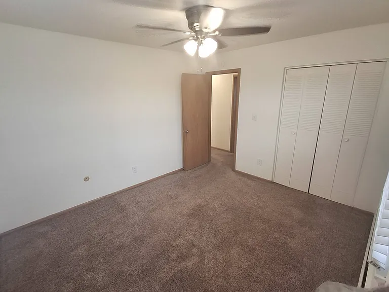 English Conway Place — Photo 75