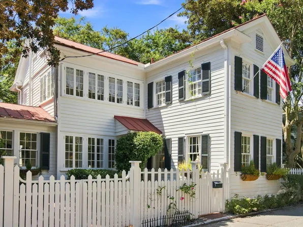 3 Greenhill St, Charleston, SC 29401