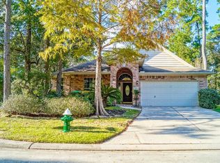 18 E Russet Grove Cir, Conroe, TX 77384