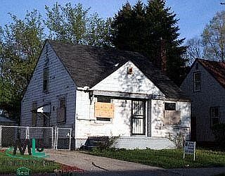 1st image of 8851 N Ashton Ave