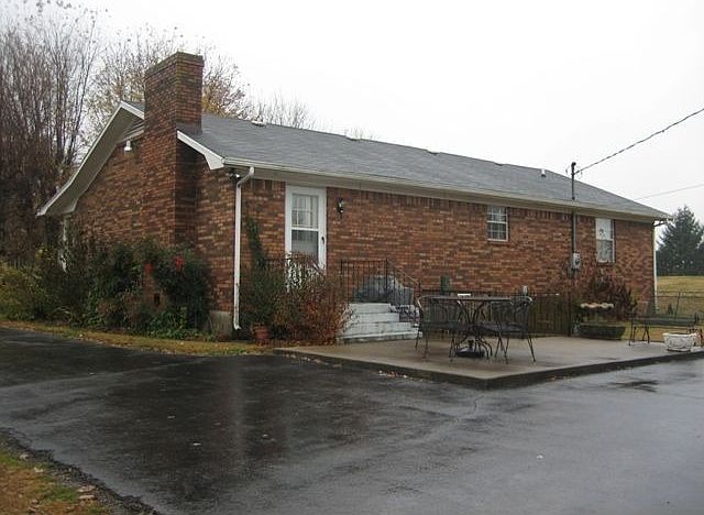 2nd image of 614 W Hiseville Main St
