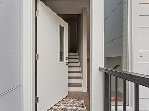 3rd image of 9822 SW 34th Pl