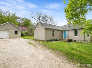 410 Pettis Ave SE, Ada, MI 49301