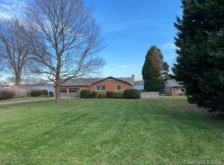 284 Shoreline Loop, Mooresville, NC 28117
