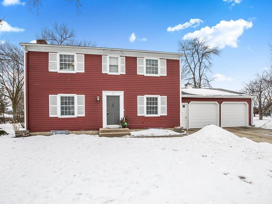 17 5th Ave NW, Saint Joseph, MN 56374