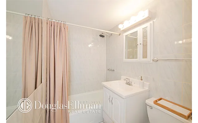 Sold by Douglas Elliman | media 15