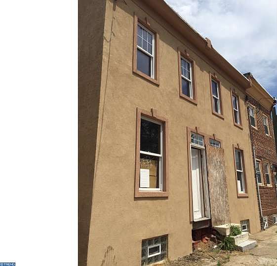 2nd image of 1111 W Nevada St