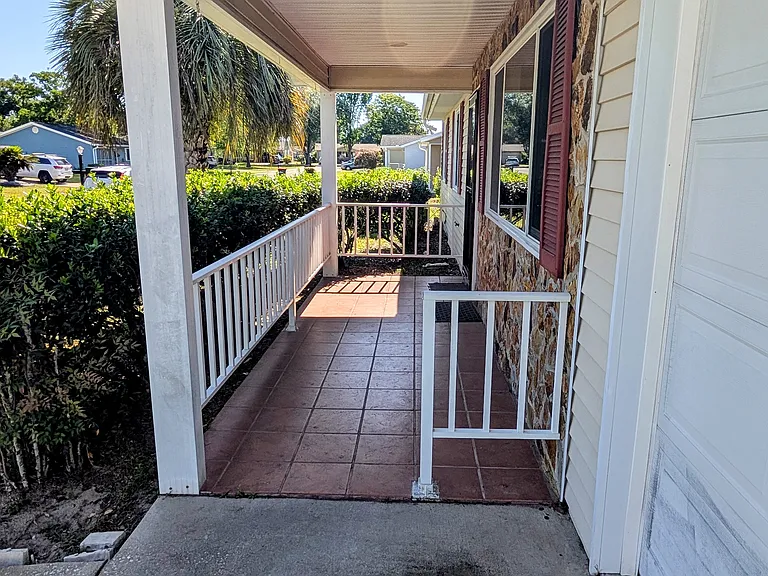 8432 SW 108th Ln — Photo 2