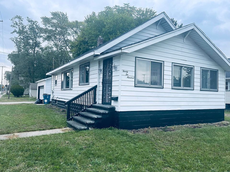 1st image of 2200 Leahy St