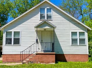 210 S Manhattan Ave, Manhattan, KS 66502
