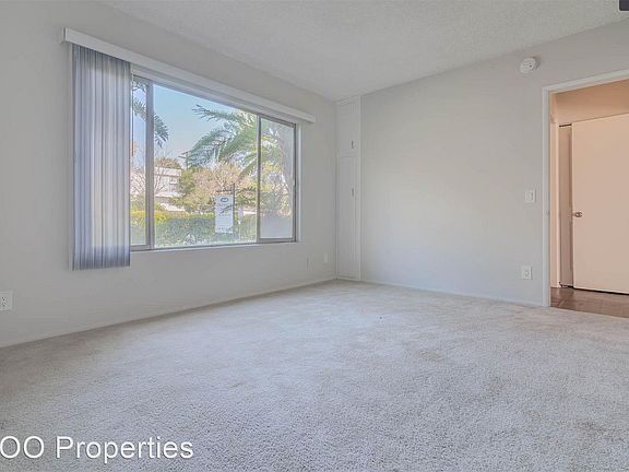 4th image of 12410 Chandler Blvd #17