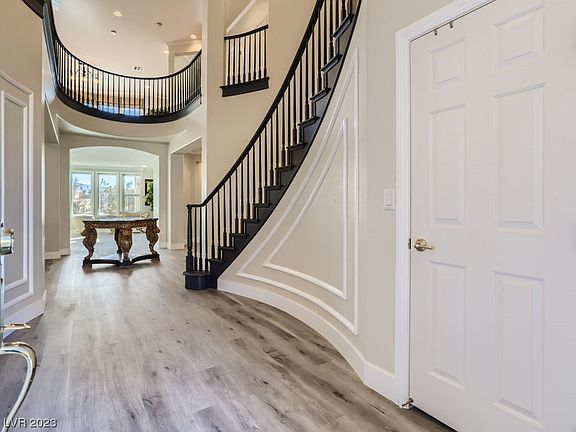 3rd image of 2697 Botticelli Dr