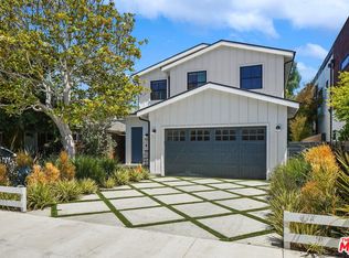 1064 Palms Blvd, Venice, CA 90291