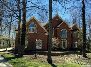 9775 Keystone Ct, Clarence, NY 14031