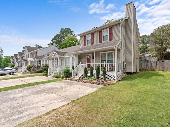 352 Jamestown Manor Dr, Gardendale, AL 35071