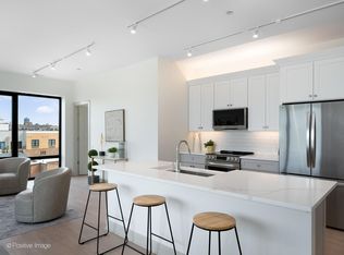 3202 N Racine Ave #306, Chicago, IL 60657