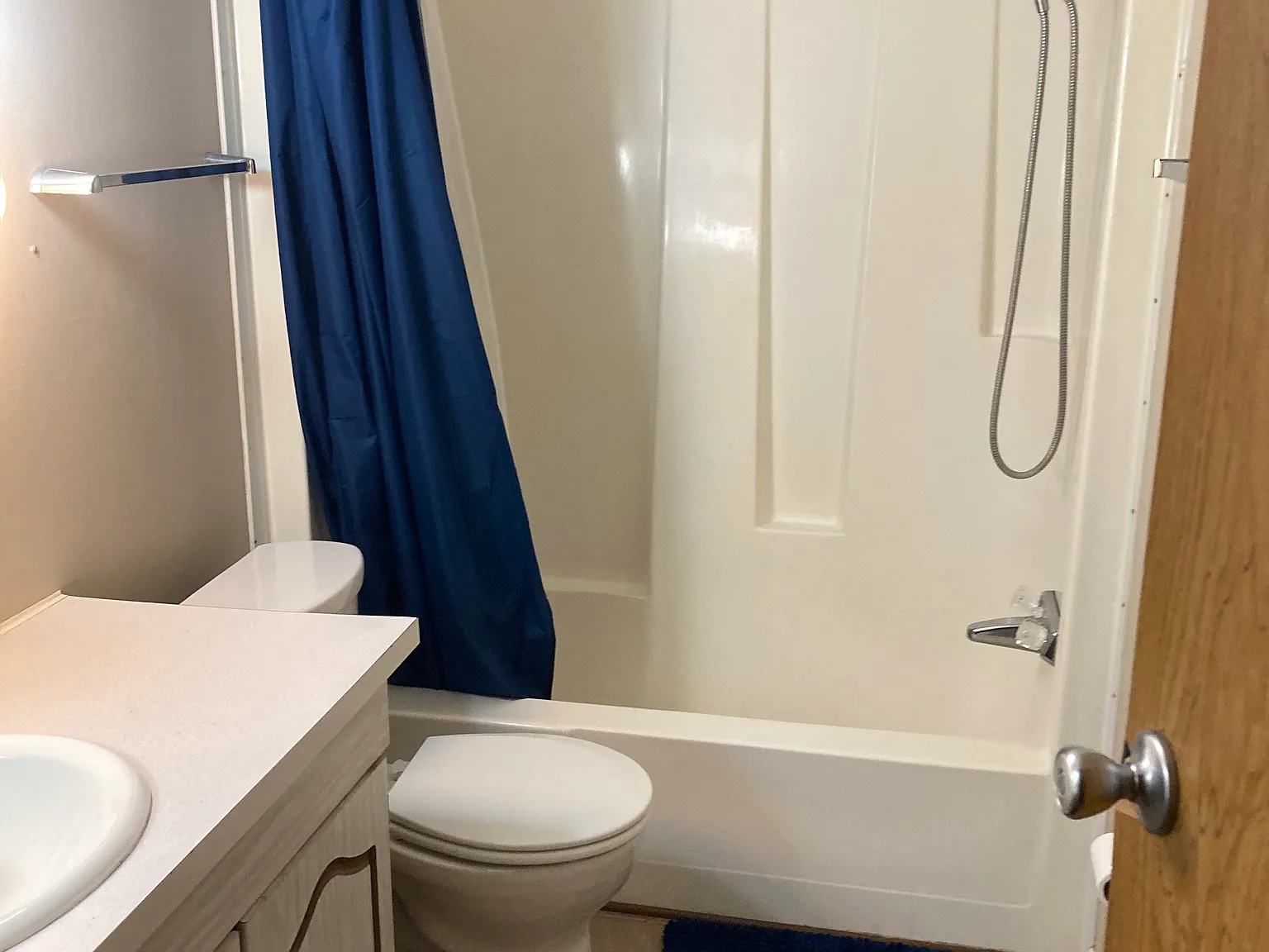 2 bed, 1200 sqft, $900 — Photo 3