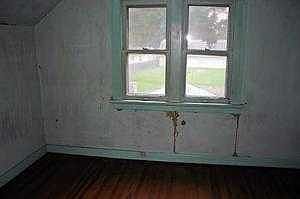 Upper Bedroom