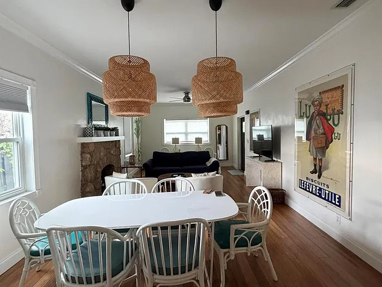 515 Ardmore Rd — Photo 22