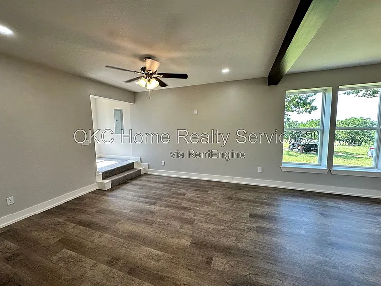 14701 SE 36th St — Photo 8