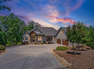 559 Leaning Pine Trl, Six Mile, SC 29682