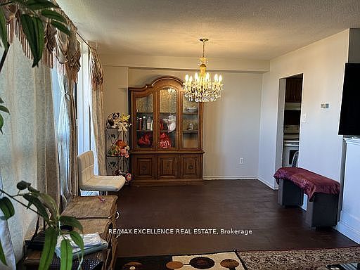 5th image of 3390 Weston Rd #2105