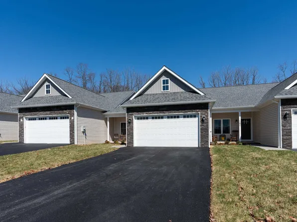 1229 Stocker St, Staunton, VA 24401