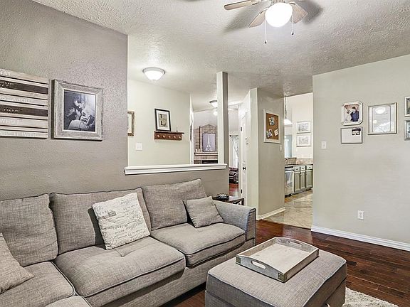 Another view of the bonus room.
