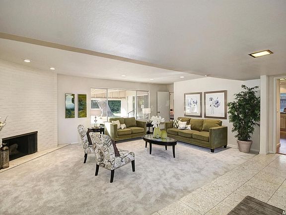 5th image of 461 Gaylord Ct