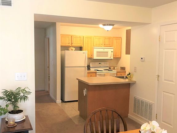 Tile-floor kitchen