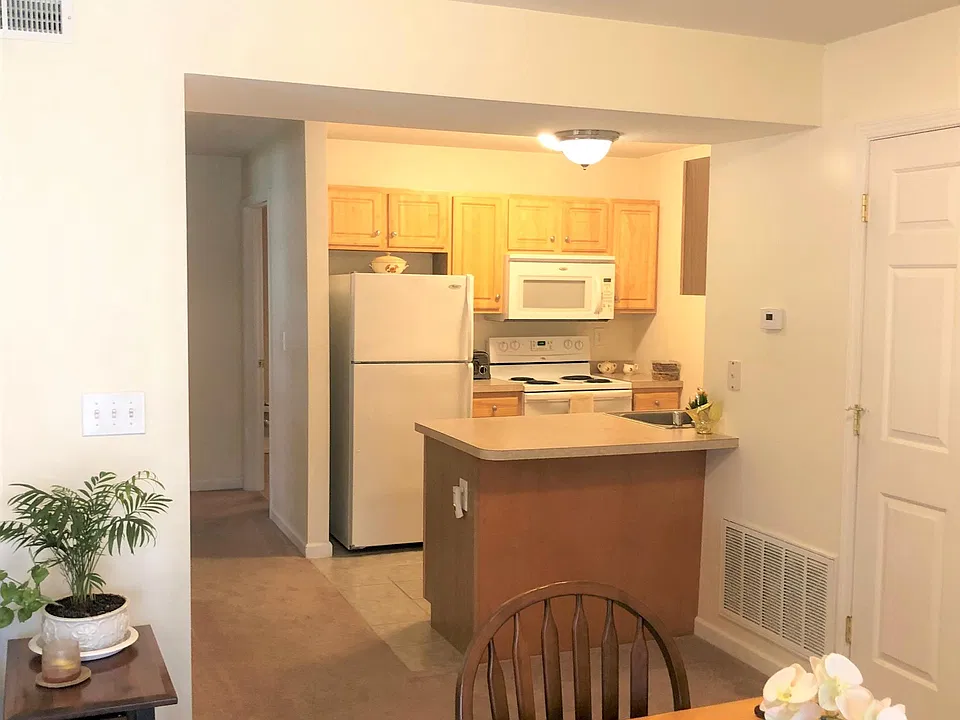 Tile-floor kitchen