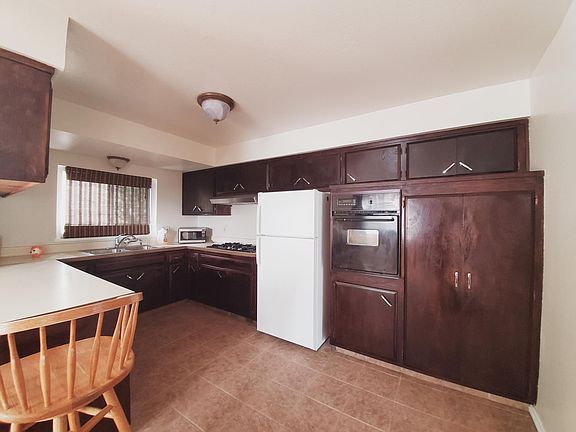 3rd image of 3110 Serene Ct