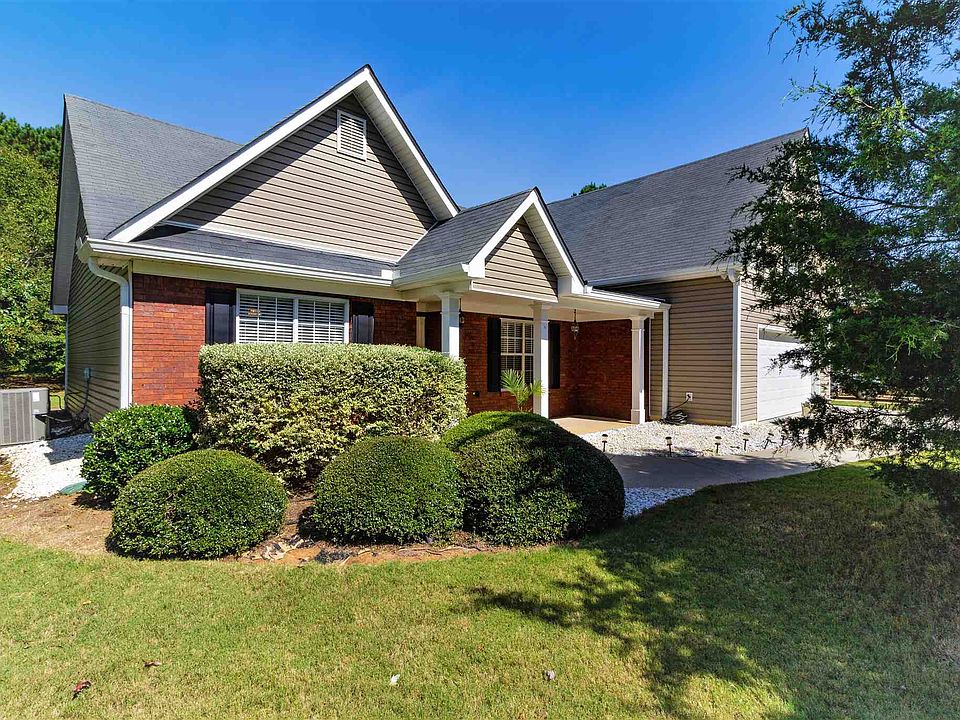 1st image of 5095 Victoria Park Dr
