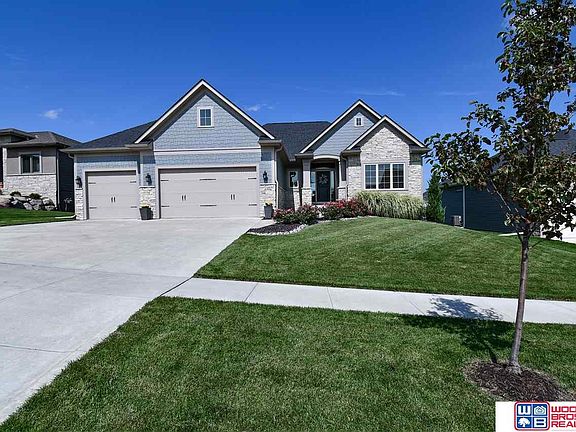 4th image of 6300 Eureka Dr