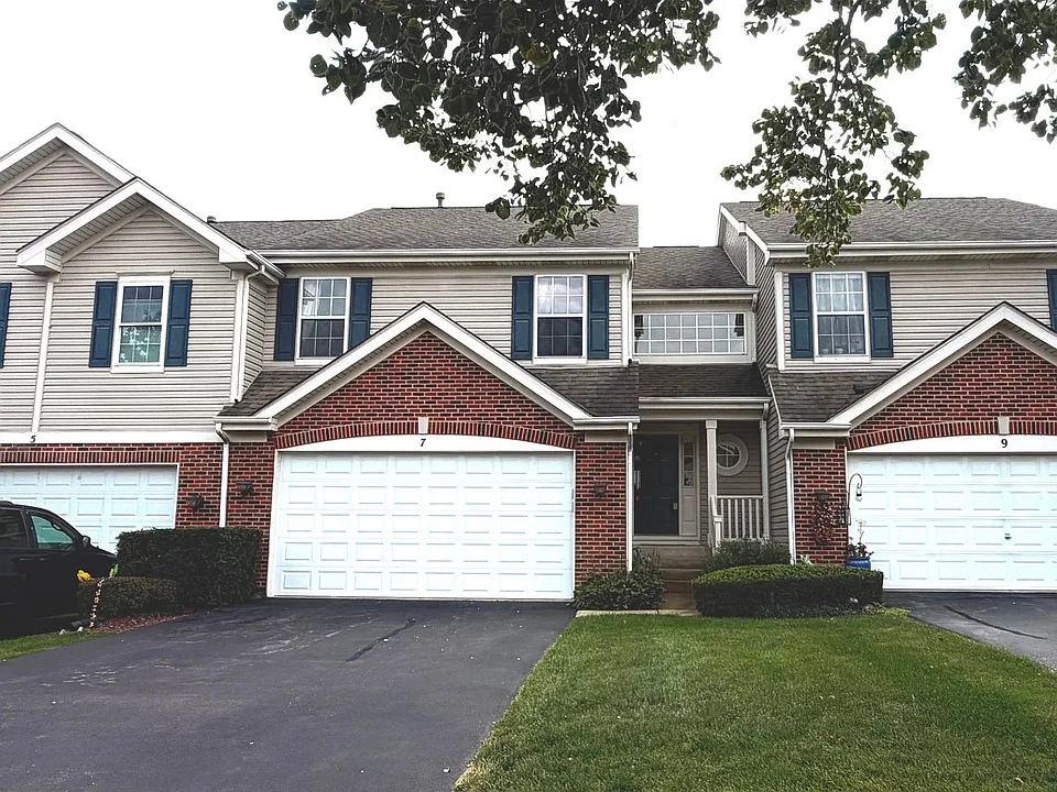 7 Blue Stem Ct
