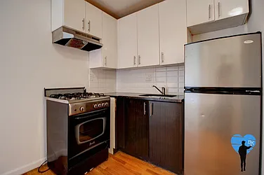 Rented by Next Door Realty NYC