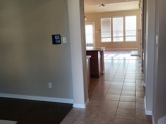 4th image of 7217 Petersburg Dr