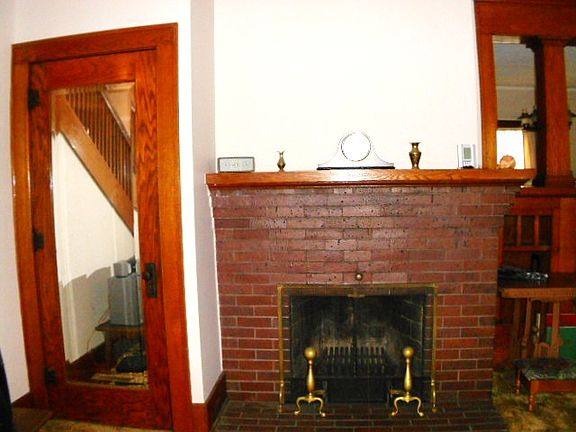 4th image of 343 W Parent Ave
