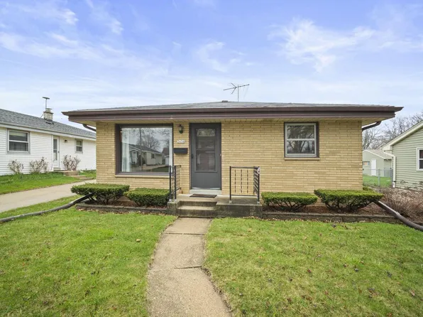 3656 South 95th STREET, Milwaukee, WI 53228