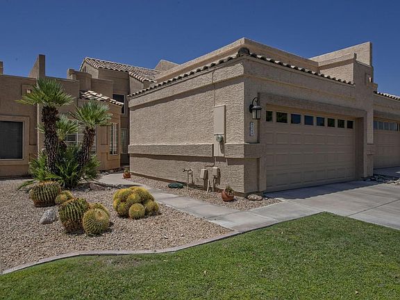 3rd image of 9049 W Port Royale Ln