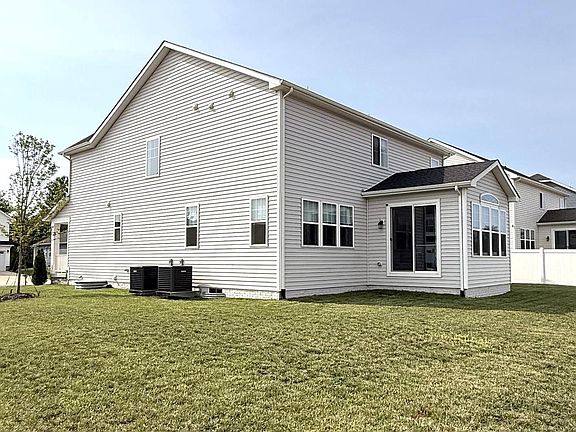 2nd image of 5006 Gray Fox Dr