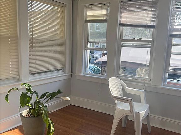 4th image of 107-05 120th St