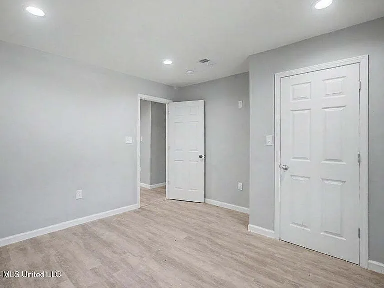 9424 Daisy Vestry Rd #4 — Photo 8