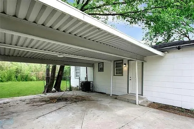 3109 Hunter St #A — Photo 3